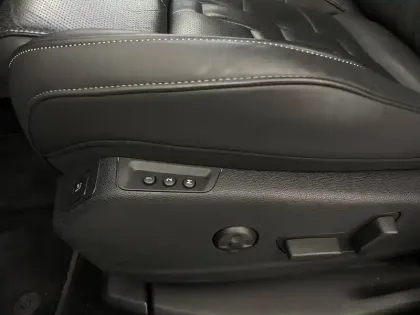 Photo 25 DS DS 7  Hybride Rechargeable E-Tense 300 EAT8 4x4