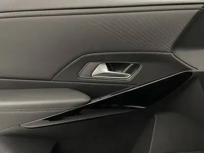 Photo 26 DS DS 7  Hybride Rechargeable E-Tense 300 EAT8 4x4