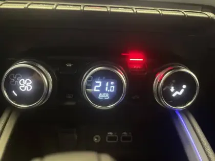 Photo 16 Renault Clio  E-Tech full hybrid 145 ch GSR2