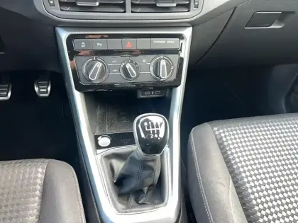 Photo 18 Volkswagen T-cross  1.0 TSI 110 Start/Stop BVM6