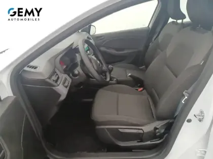 Photo 27 Renault Clio Gén. V (BJA) Ph1 NG Authentic 5