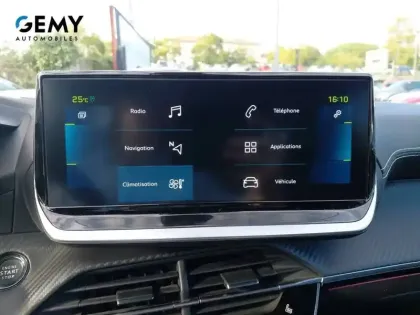 Photo 12 Peugeot 208  Electrique 50 kWh 136ch