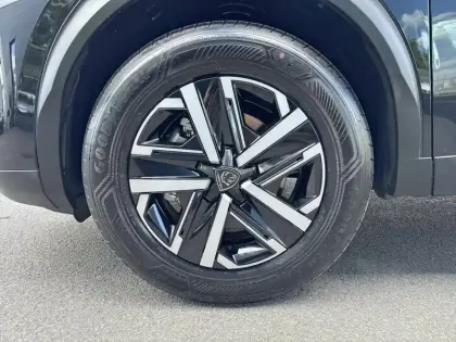 Photo 30 Peugeot 2008  Hybrid 145 e-DCS6