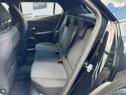 Photo 47 Peugeot 2008  Hybrid 145 e-DCS6