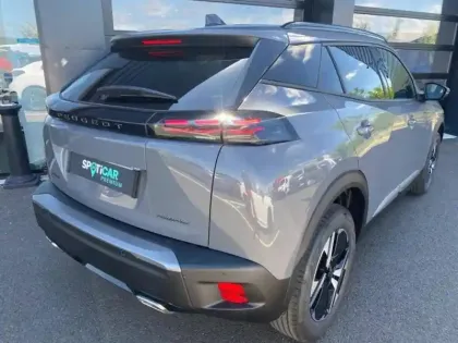 Photo 44 Peugeot 2008  Hybrid 145 e-DCS6