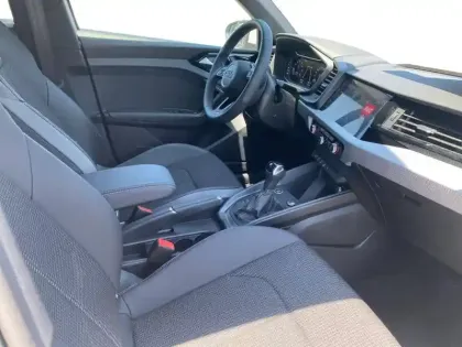 Photo 8 Audi A1  Sportback 35 TFSI 150 ch S tronic 7