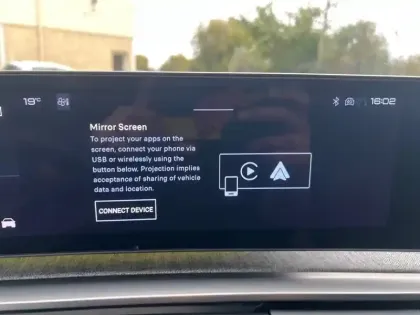 Photo 14 Peugeot 5008  Hybrid 136 e-DCS6