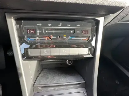 Photo 49 Volkswagen Touran  2.0 TDI 122 7pl