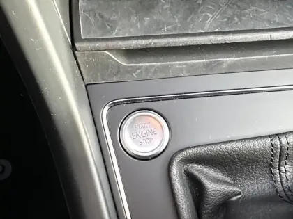 Photo 21 Volkswagen Touran  2.0 TDI 122 7pl