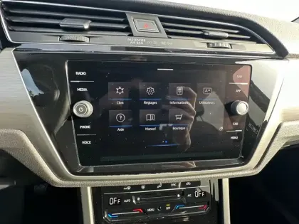 Photo 24 Volkswagen Touran  2.0 TDI 122 7pl