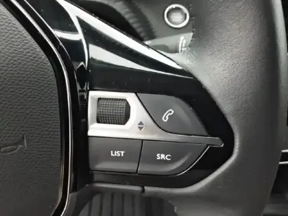 Photo 20 Peugeot 2008  Electrique 136 ch