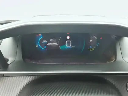 Photo 33 Peugeot 2008  Electrique 136 ch