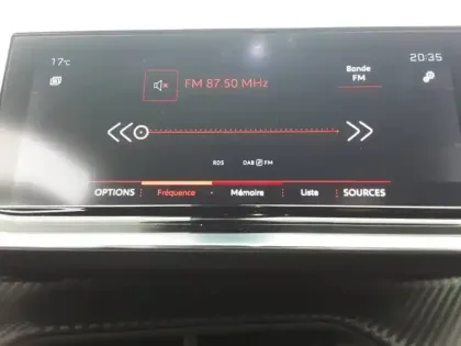 Photo 20 Peugeot 2008  PureTech 130 S&S BVM6