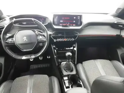 Photo 7 Peugeot 2008  PureTech 130 S&S BVM6