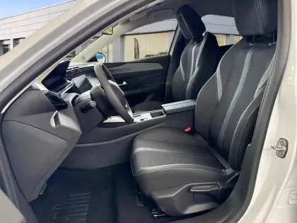 Photo 40 Peugeot 308  Electrique 54 kWh 156ch