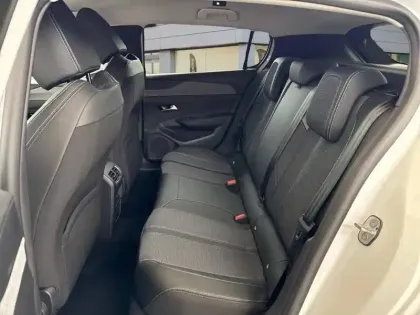 Photo 42 Peugeot 308  Electrique 54 kWh 156ch