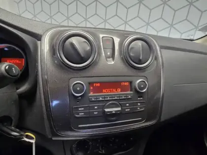 Photo 27 Dacia Sandero  SCe 75