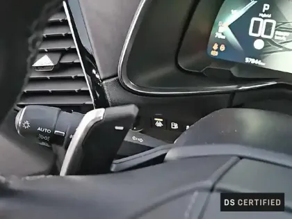 Photo 15 DS DS 7 DS7 Crossback Hybride E-Tense 300 EAT8 4x4 Louvre