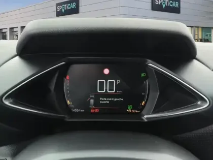 Photo 19 DS DS 3 DS3 Crossback PureTech 130 EAT8 Toits de Paris