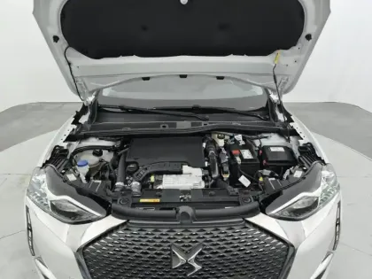 Photo 6 DS DS 3 DS3 Crossback PureTech 130 EAT8 Toits de Paris