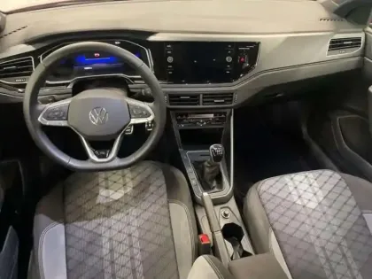 Photo 28 Volkswagen Polo 1.0 TSI 95 S&S BVM5 R-Line