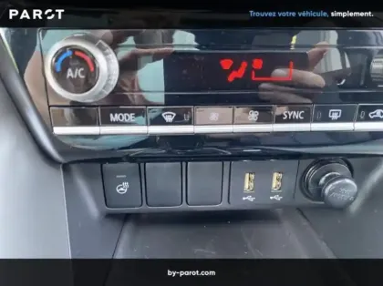 Photo 18 Mitsubishi Eclipse Cross 2.4 MIVEC PHEV 188ch Instyle 4WD