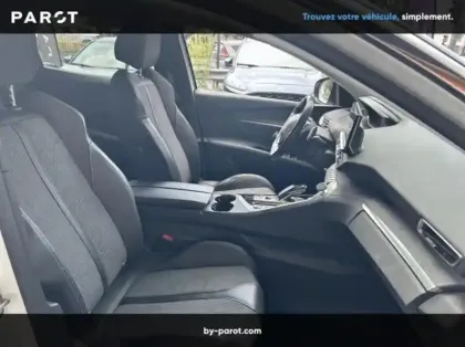 Photo 23 Peugeot 3008 HYBRID4 300ch GT Pack e-EAT8