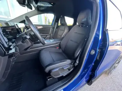 Photo 9 Renault Austral 1.2 E-Tech full hybrid 200ch Techno esprit Alpine - 23