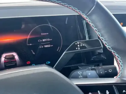 Photo 7 Renault Austral 1.2 E-Tech full hybrid 200ch Techno esprit Alpine - 23