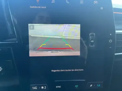 Photo 14 Renault Austral 1.2 E-Tech full hybrid 200ch Techno esprit Alpine - 23