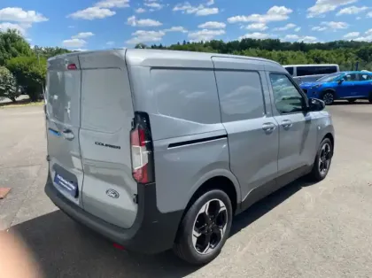 Photo 1 Ford Transit Courier Fourgonnette Electrique 100 kW 136ch Limited