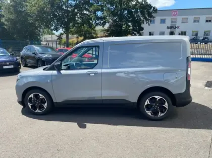 Photo 21 Ford Transit Courier Fourgonnette Electrique 100 kW 136ch Limited