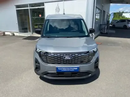 Photo 20 Ford Transit Courier Fourgonnette Electrique 100 kW 136ch Limited