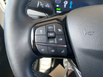 Photo 15 Ford Kuga 2.5 Duratec 243ch Hybride Rechargeable Active X Powershift