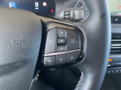 Photo 17 Ford Kuga 2.5 Duratec 243ch Hybride Rechargeable Active X Powershift