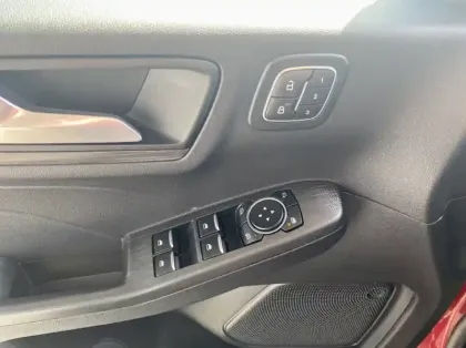 Photo 5 Ford Kuga 2.5 Duratec 243ch Hybride Rechargeable Active X Powershift