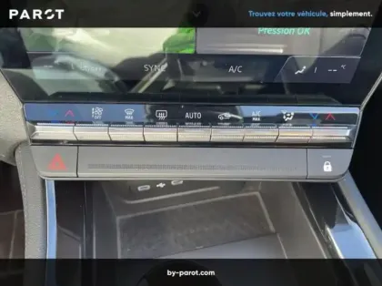 Photo 4 Renault Austral 1.2 E-Tech full hybrid 200ch Techno esprit Alpine - 23