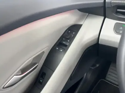 Photo 5 Ford Capri 340ch Extended Range 79kW Pack Premium AWD