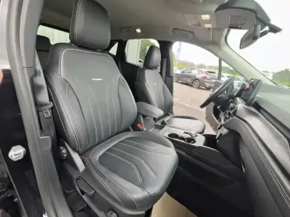 Photo 25 Ford Kuga 2.5 Duratec 225ch PHEV Vignale BVA