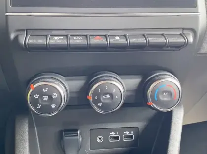 Photo 4 Renault Clio 1.0 TCe 90ch Evolution - 24