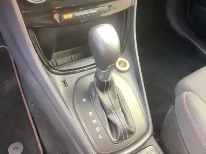 Photo 21 Ford Puma 1.0 EcoBoost 125 ch mHEV S&amp;S Powershift ST-Line