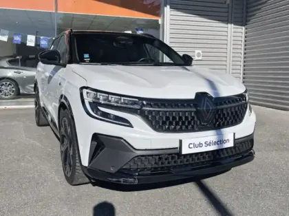 Photo 11 Renault Austral 1.2 E-Tech full hybrid 200ch Iconic esprit Alpine- 24