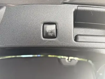 Photo 18 Ford Kuga 2.5 Duratec 190ch FHEV E85 ST-Line X BVA