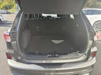 Photo 10 Ford Kuga 2.5 Duratec 190ch FHEV E85 ST-Line X BVA