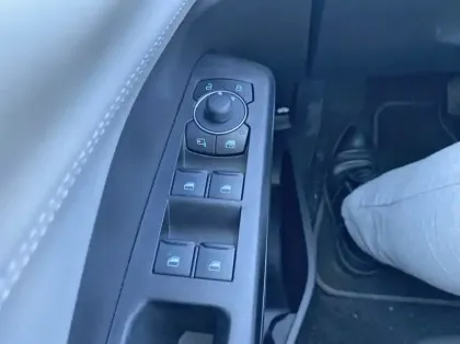 Photo 5 Ford Puma Gen-E 168ch Standard Range 43 kWh Premium