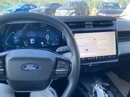 Photo 2 Ford Puma Gen-E 168ch Standard Range 43 kWh Premium