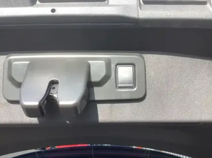 Photo 21 Renault Symbioz Nouveau E-Tech full hybrid 145 Iconic