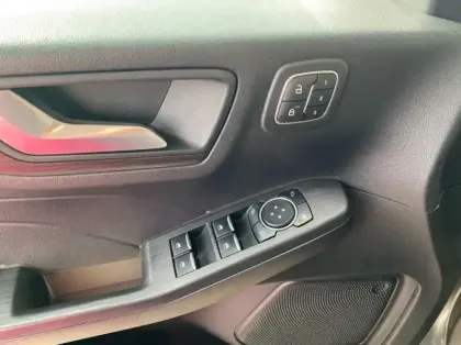 Photo 5 Ford Kuga 2.5 Duratec 225ch PHEV Vignale BVA