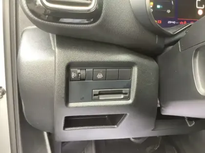 Photo 26 Citroën C5 aircross Hybride 145 e-DCS6 Max