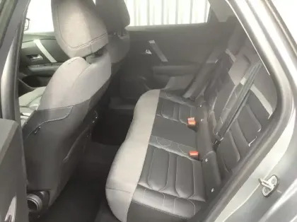 Photo 11 Citroën C4 PureTech 130 S&amp;S EAT8 Shine